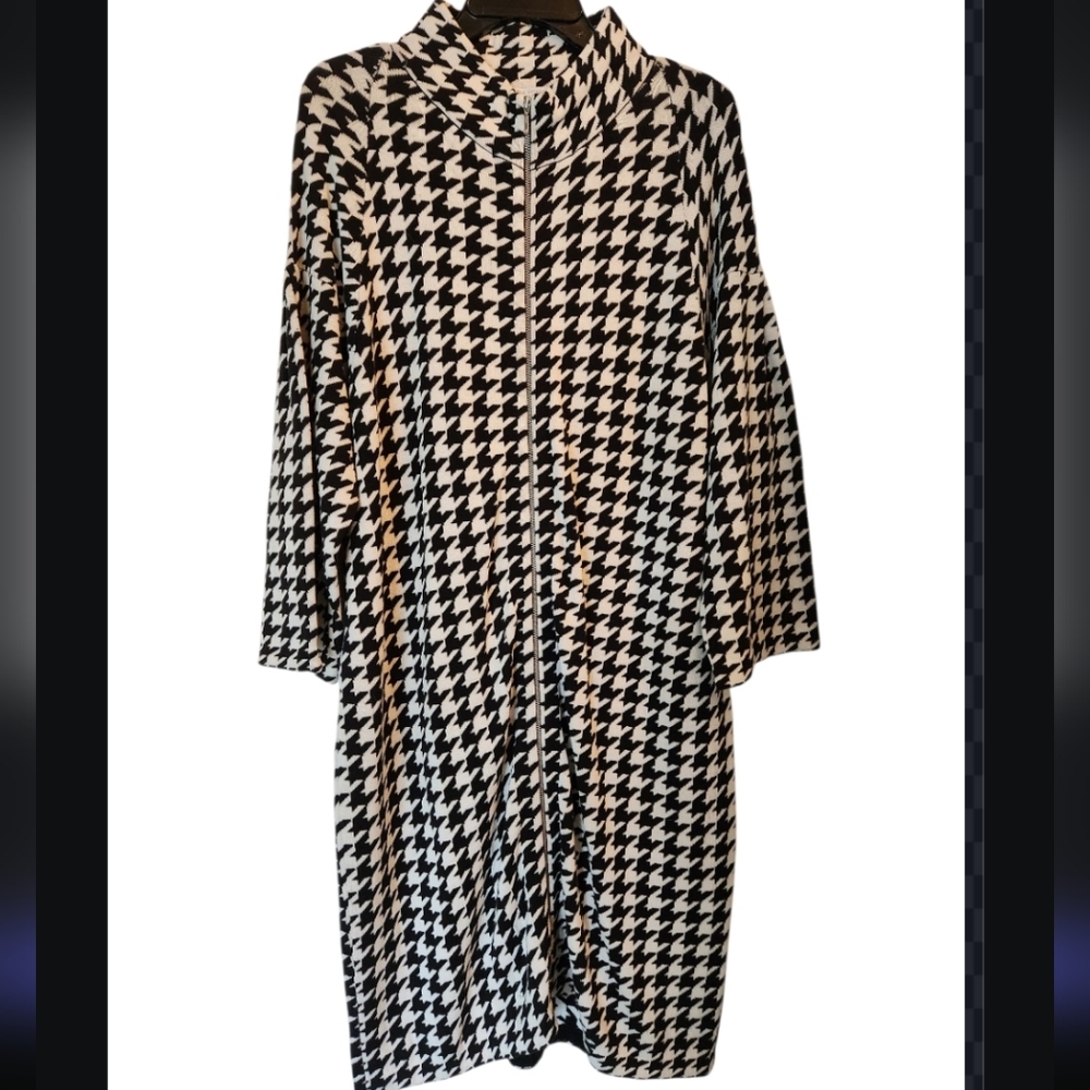 Adrienne Vittadini Black and White Houndstooth Midi Dress